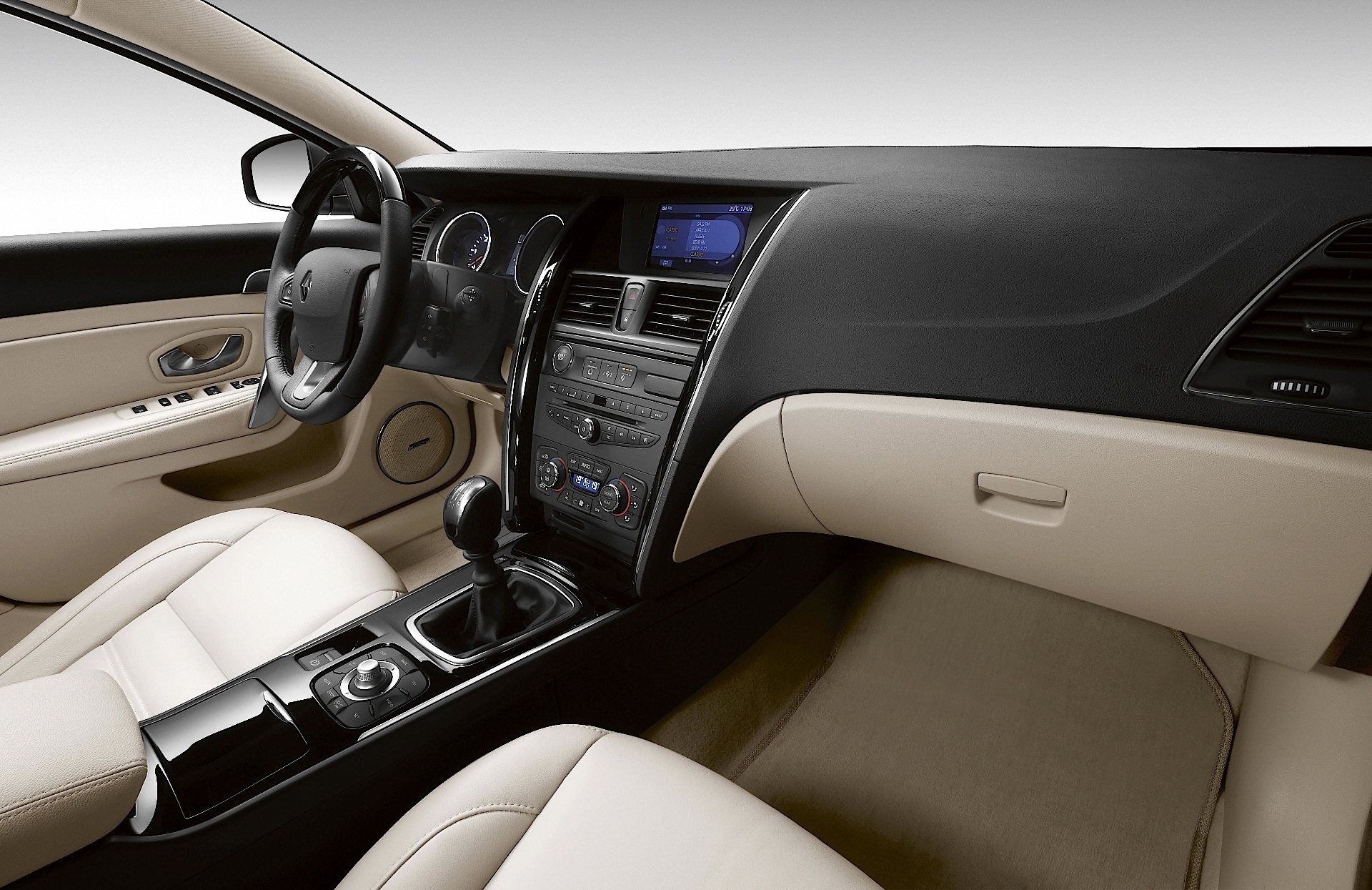 Renault Latitude photo 53