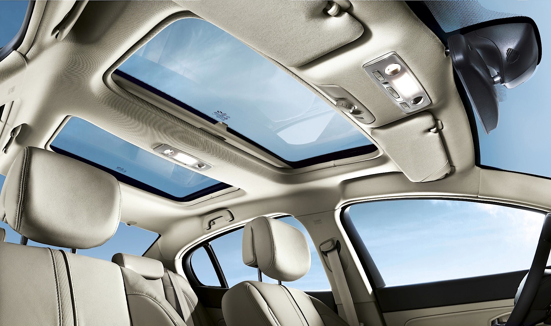 Renault Latitude photo 60