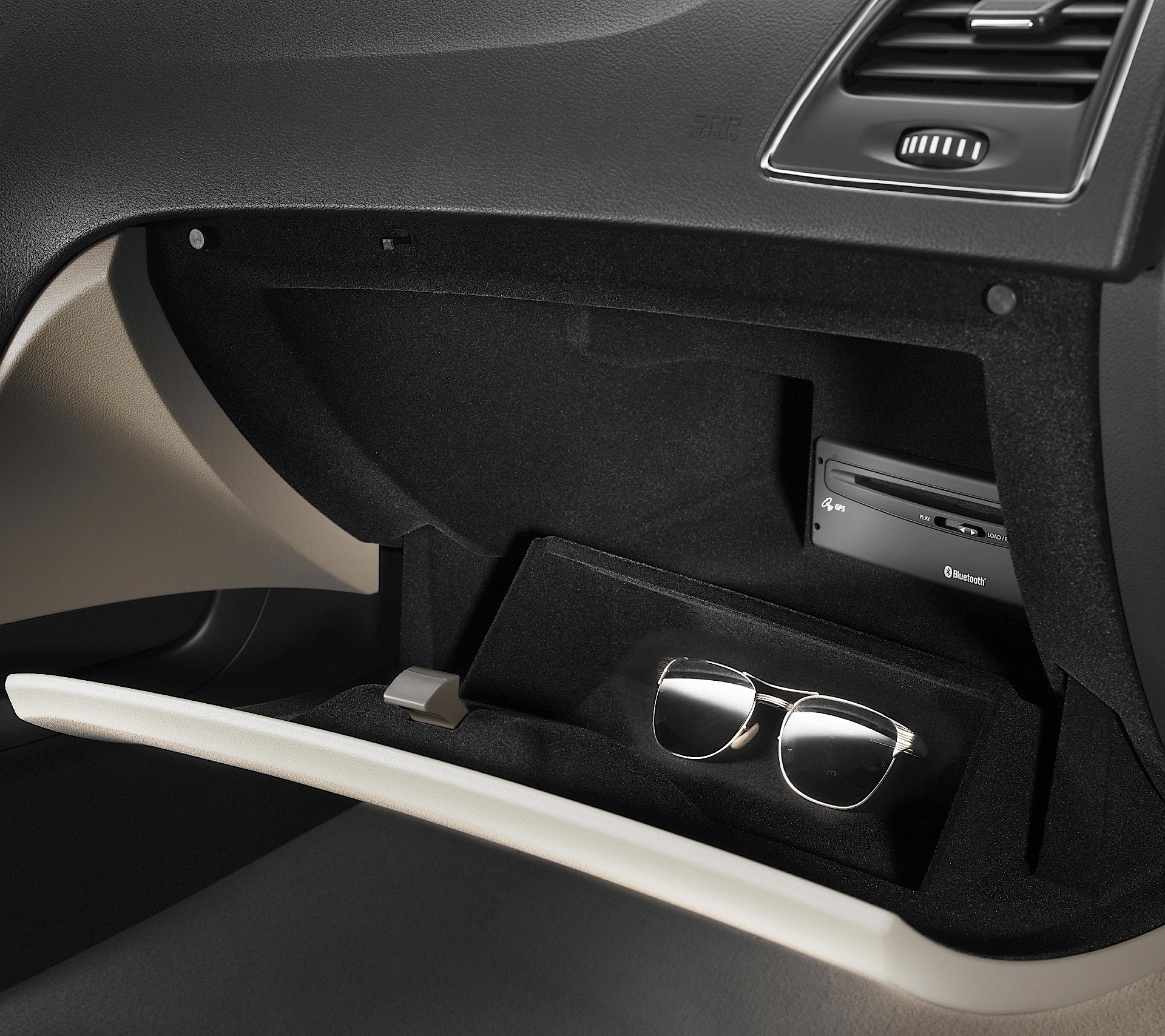 Renault Latitude photo 62