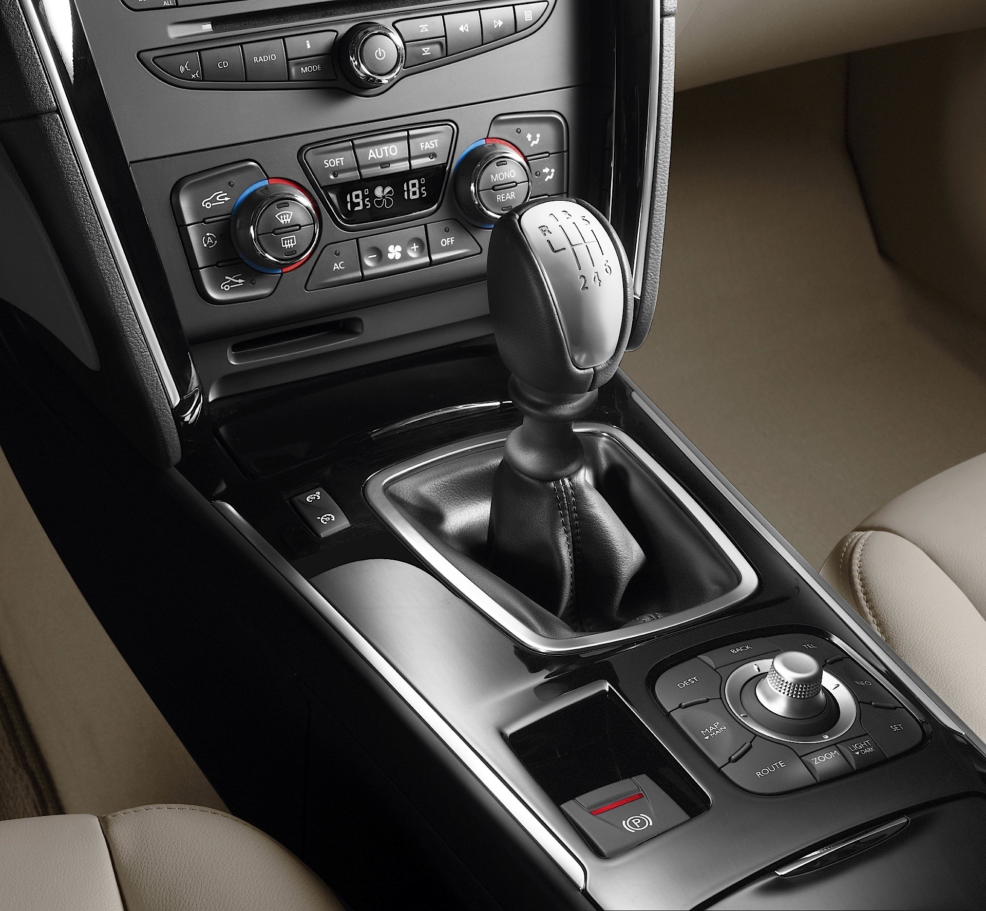 Renault Latitude photo 63