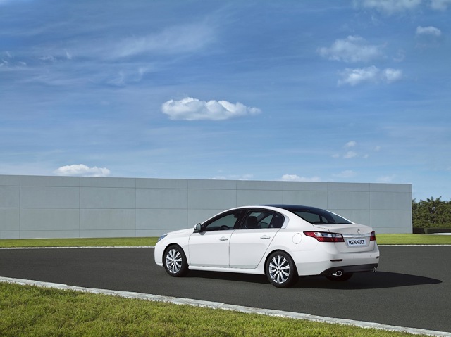 Renault Latitude foto 25