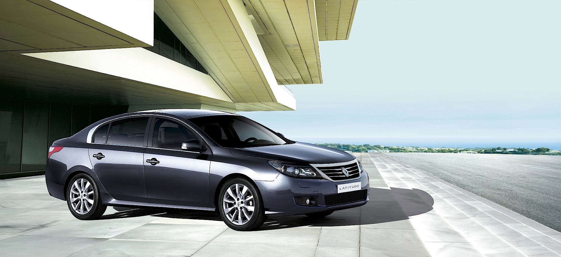 Renault Latitude photo 29