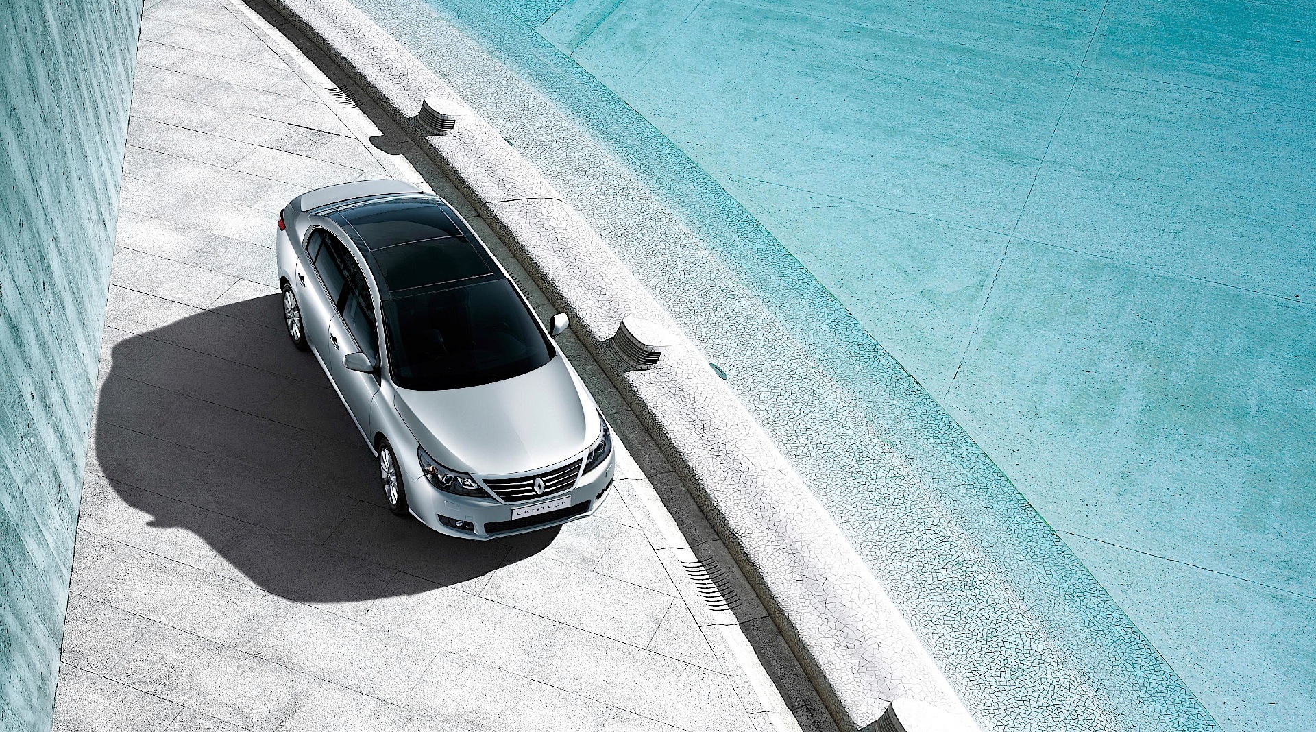 Renault Latitude photo 36