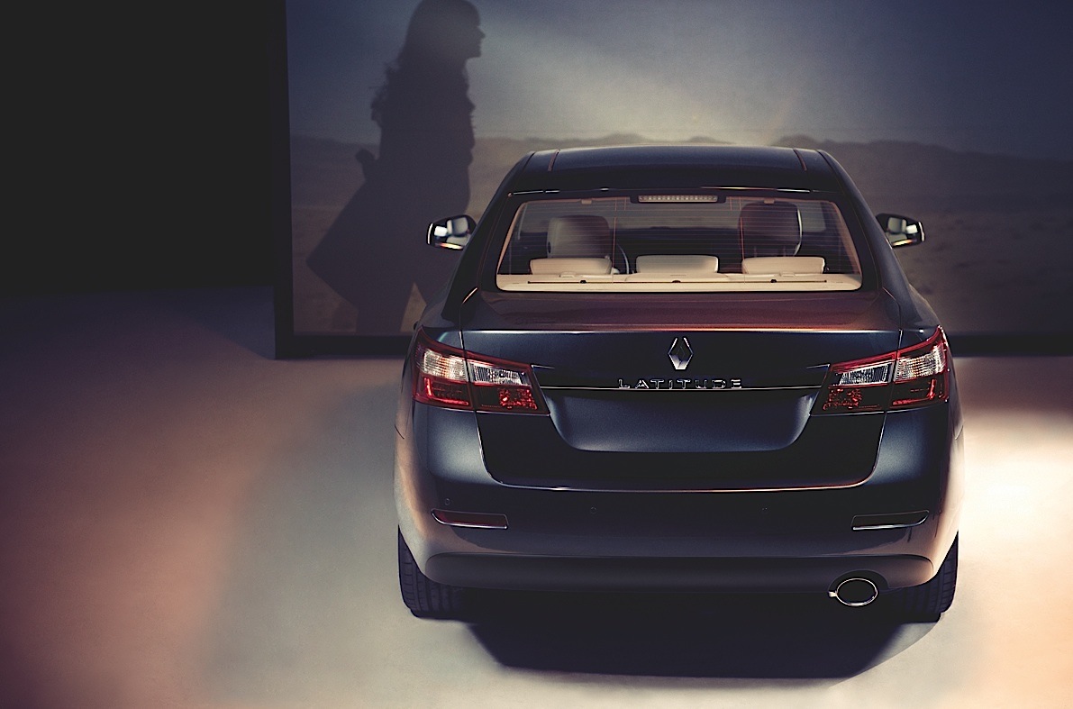 Renault Latitude photo 38
