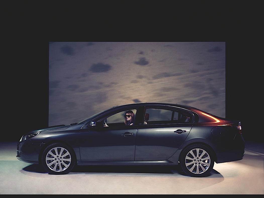 Renault Latitude photo 40