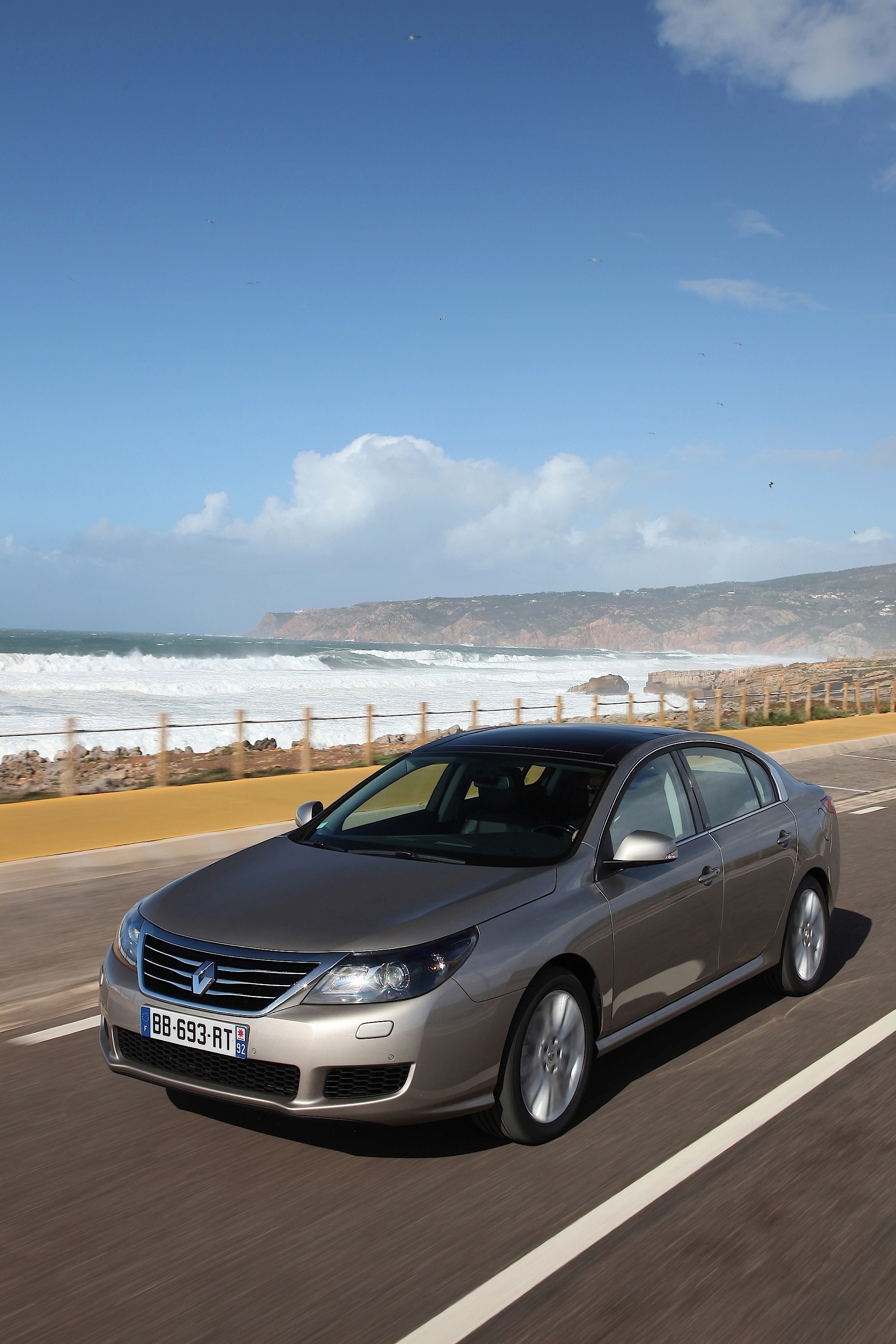 Renault Latitude photo 44