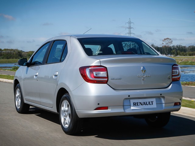 Renault Logan photo 7