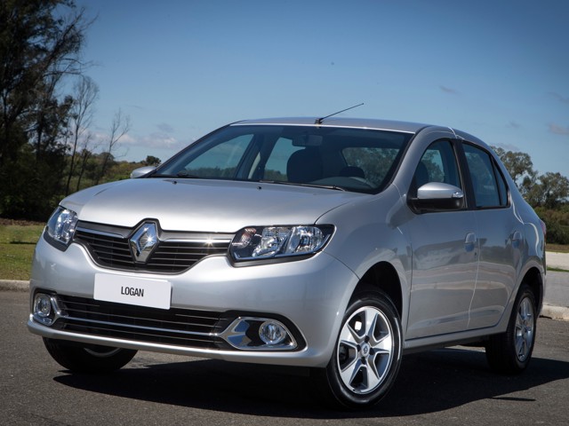 Renault Logan photo 8