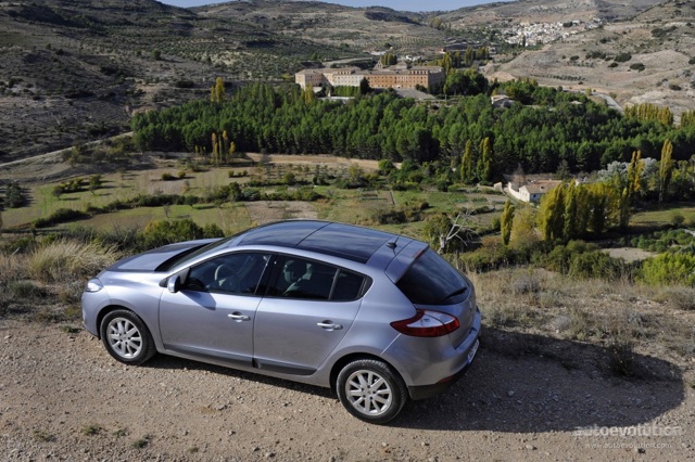 Renault Megane 5 Doors photo 16
