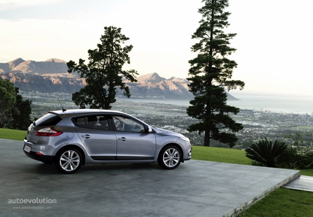 Renault Megane 5 Doors photo 2