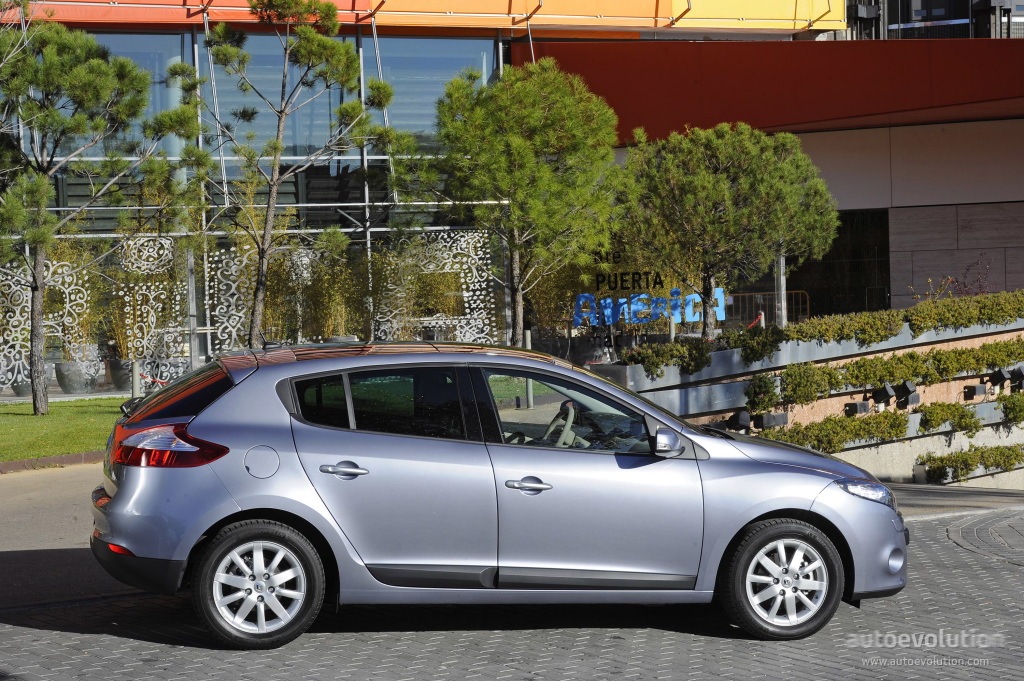 Renault Megane 5 Doors photo 22