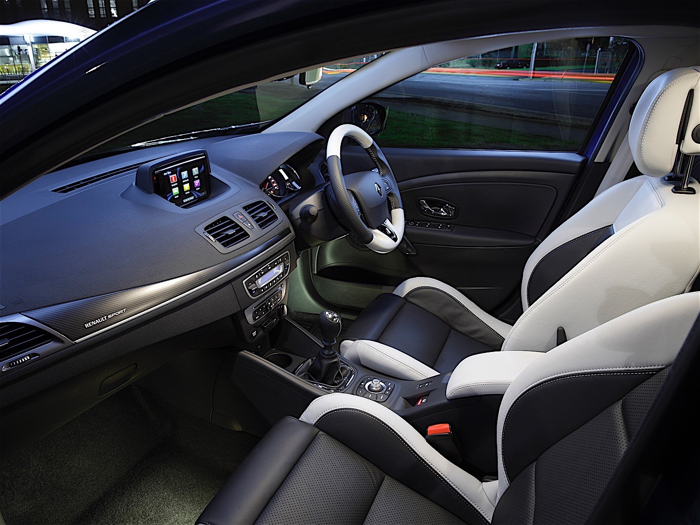 Renault Megane 5 Doors photo 21