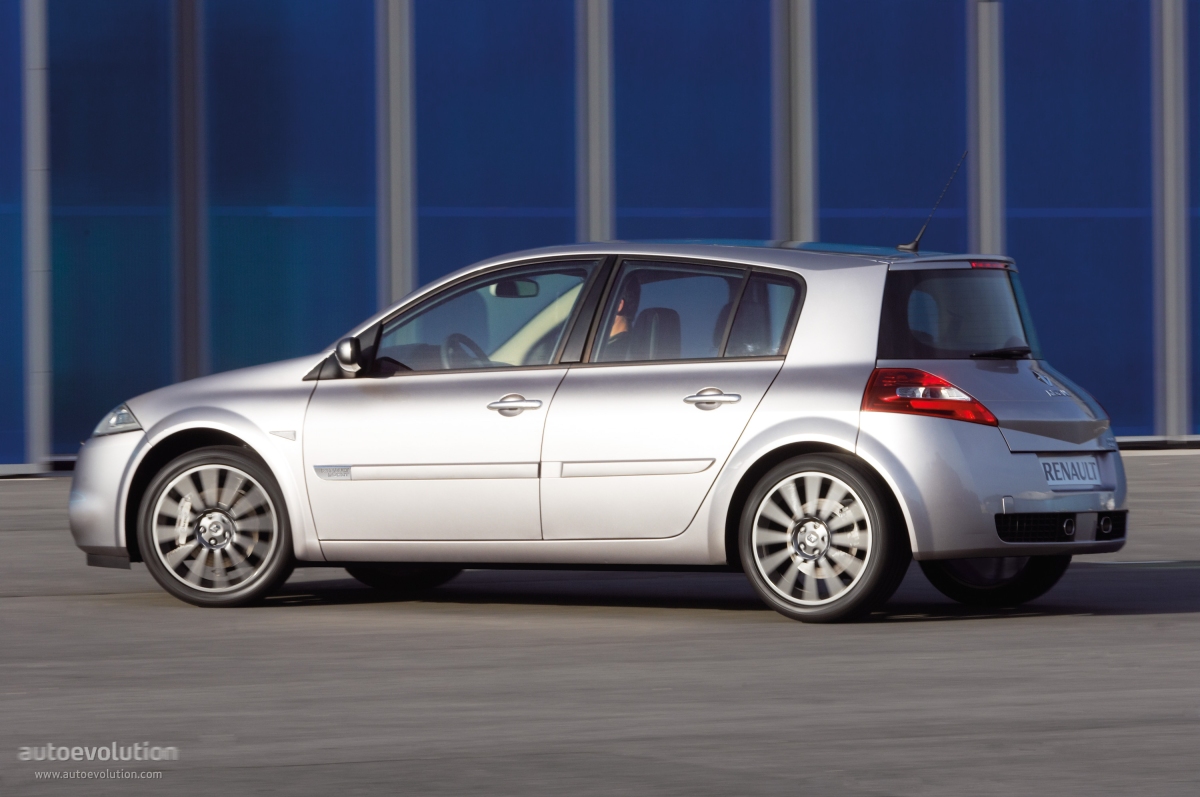 Renault Megane 5 Doors photo 2