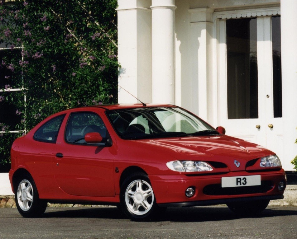 Renault Megane Coupe photo 7