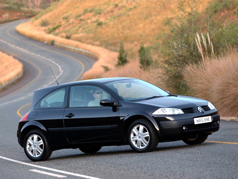 Renault Megane Coupe photo 31