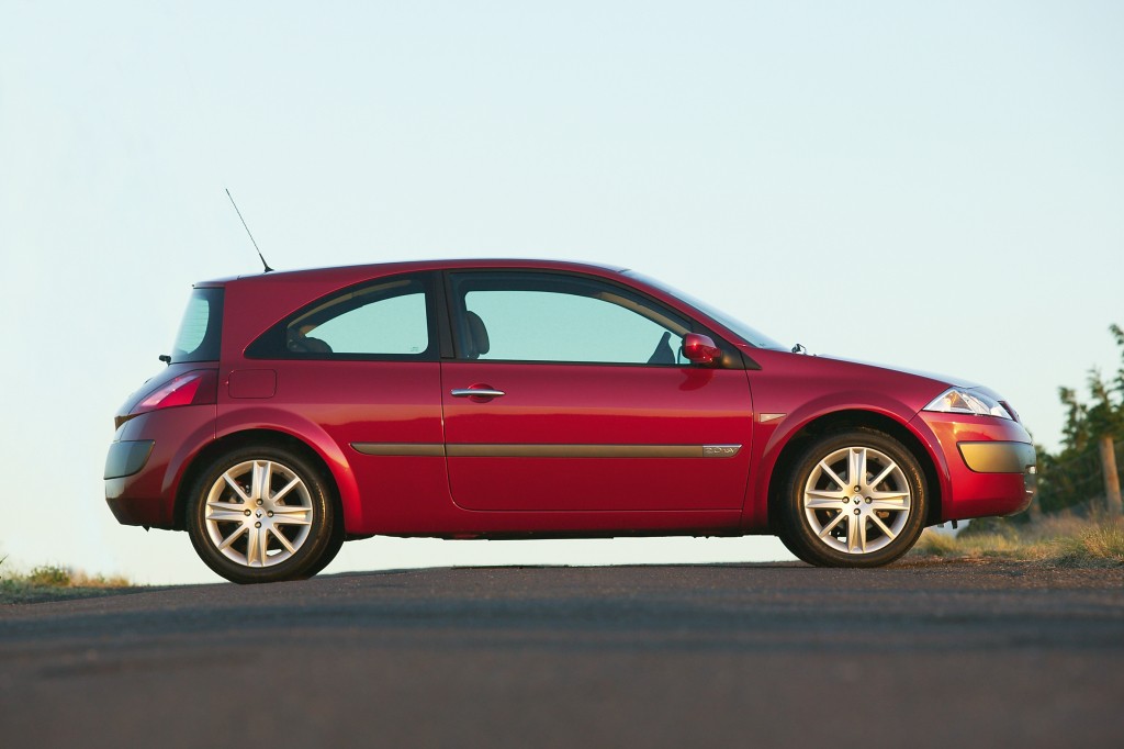 Renault Megane Coupe photo 35