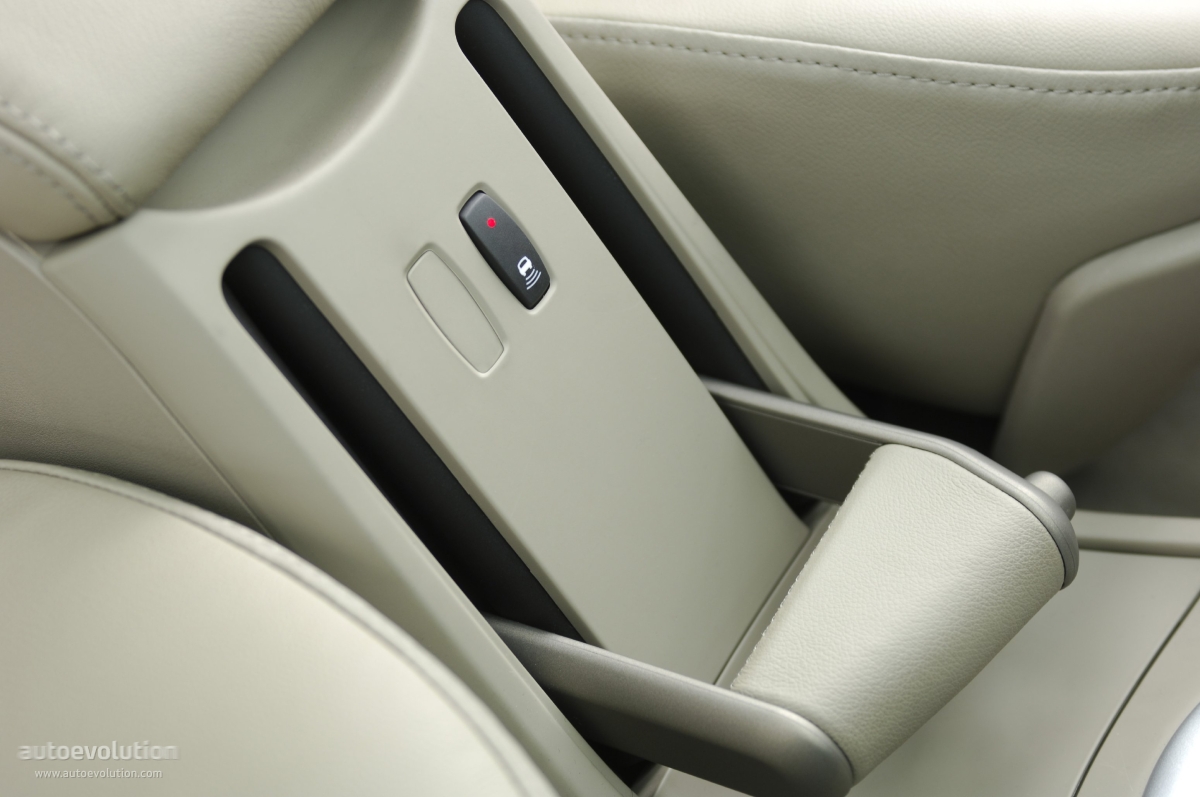 Renault Megane Coupe photo 8