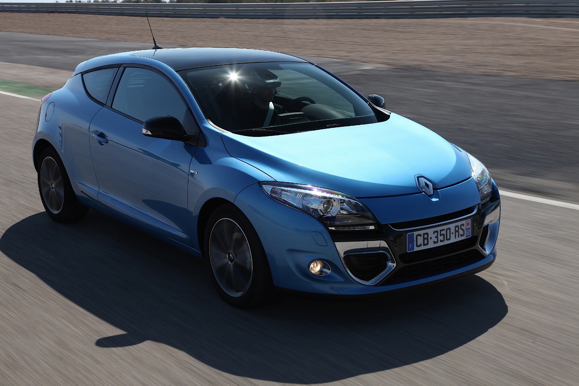 Renault Megane Coupe photo 40