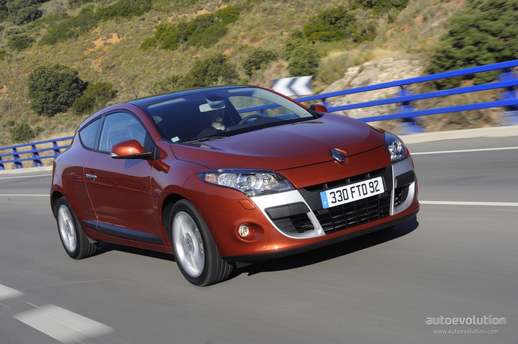 Renault Megane Coupe photo 18