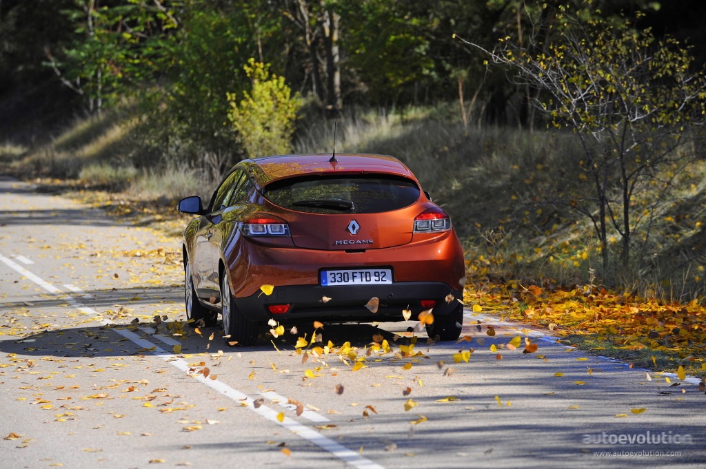 Renault Megane Coupe photo 19