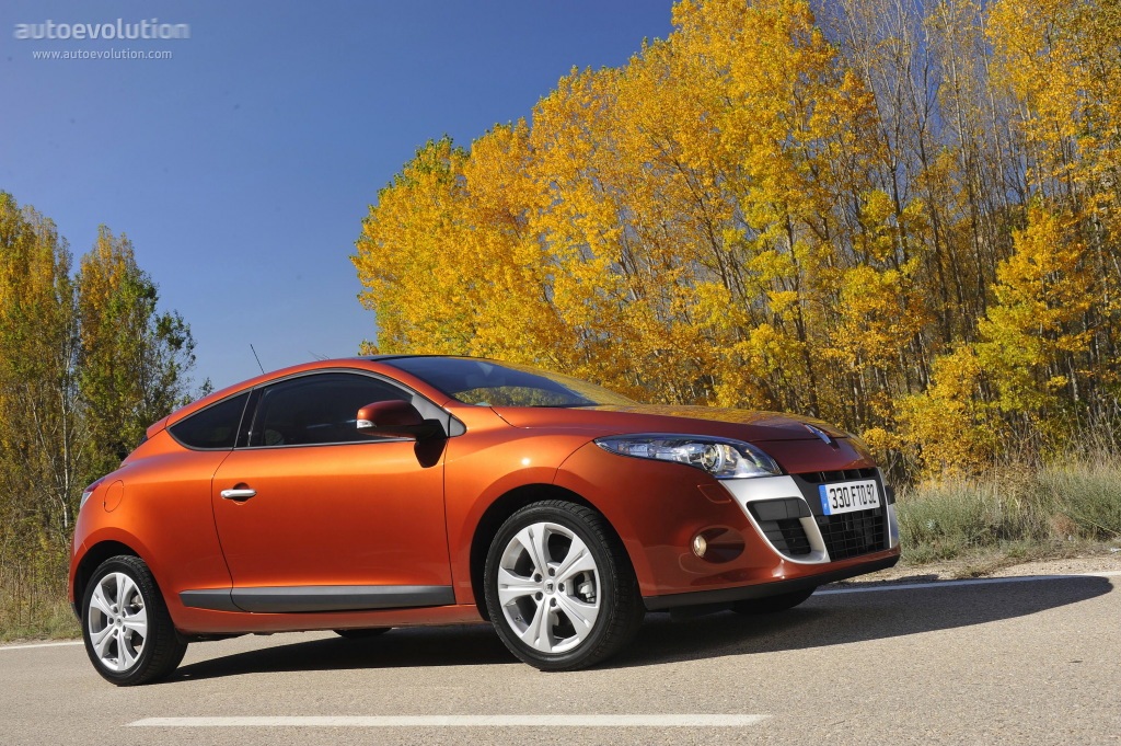 Renault Megane Coupe photo 21