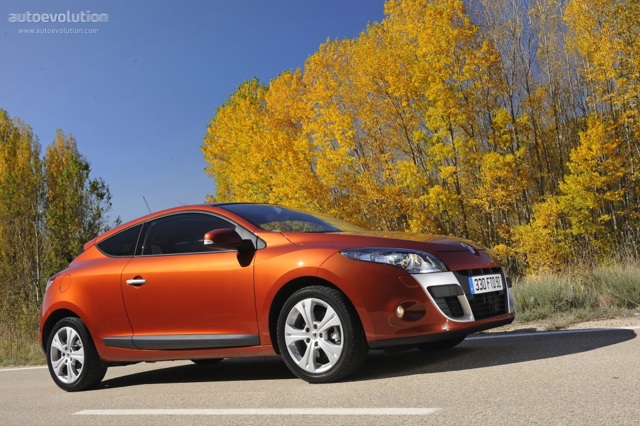Renault Megane Coupe photo 21