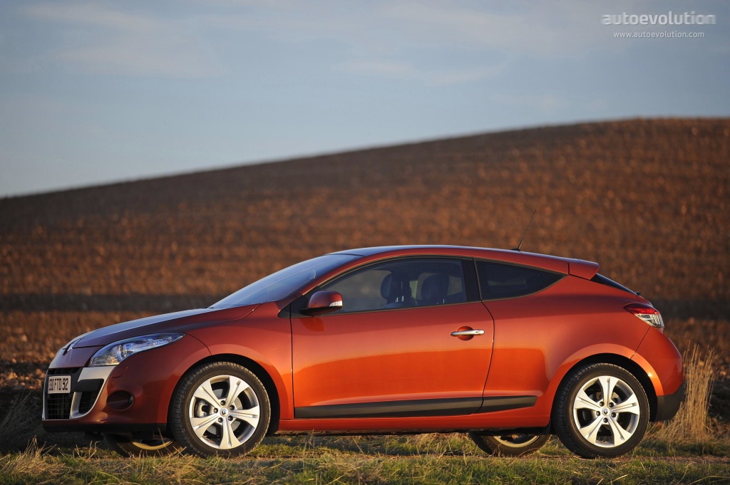 Renault Megane Coupe photo 23