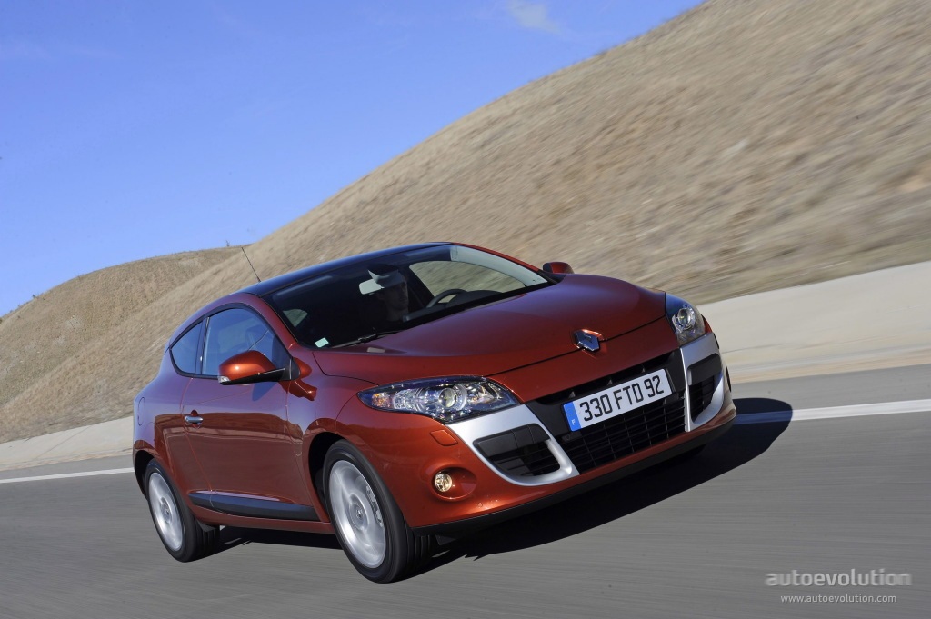 Renault Megane Coupe photo 24