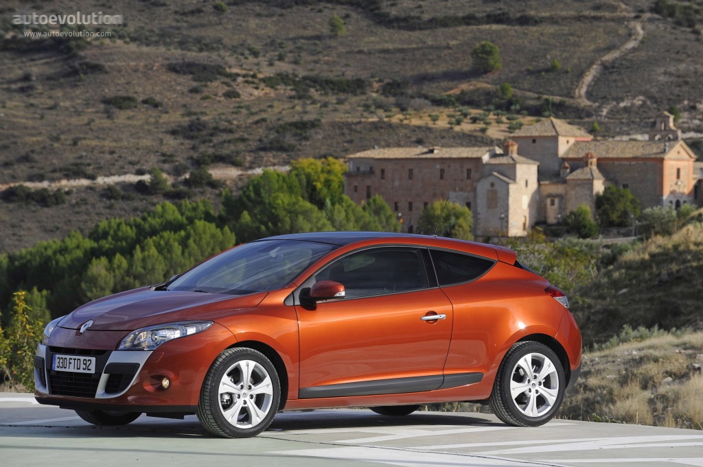 Renault Megane Coupe photo 26