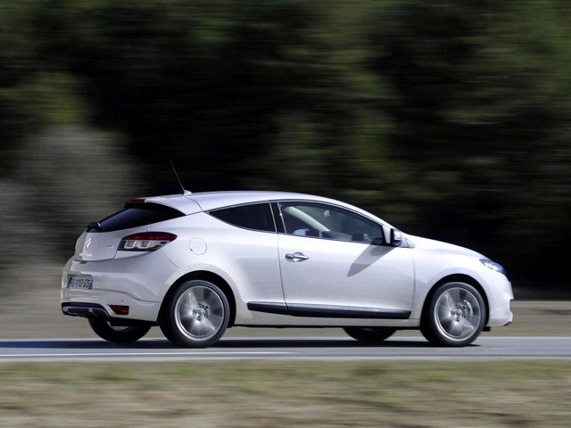 Renault Megane Coupe foto 10