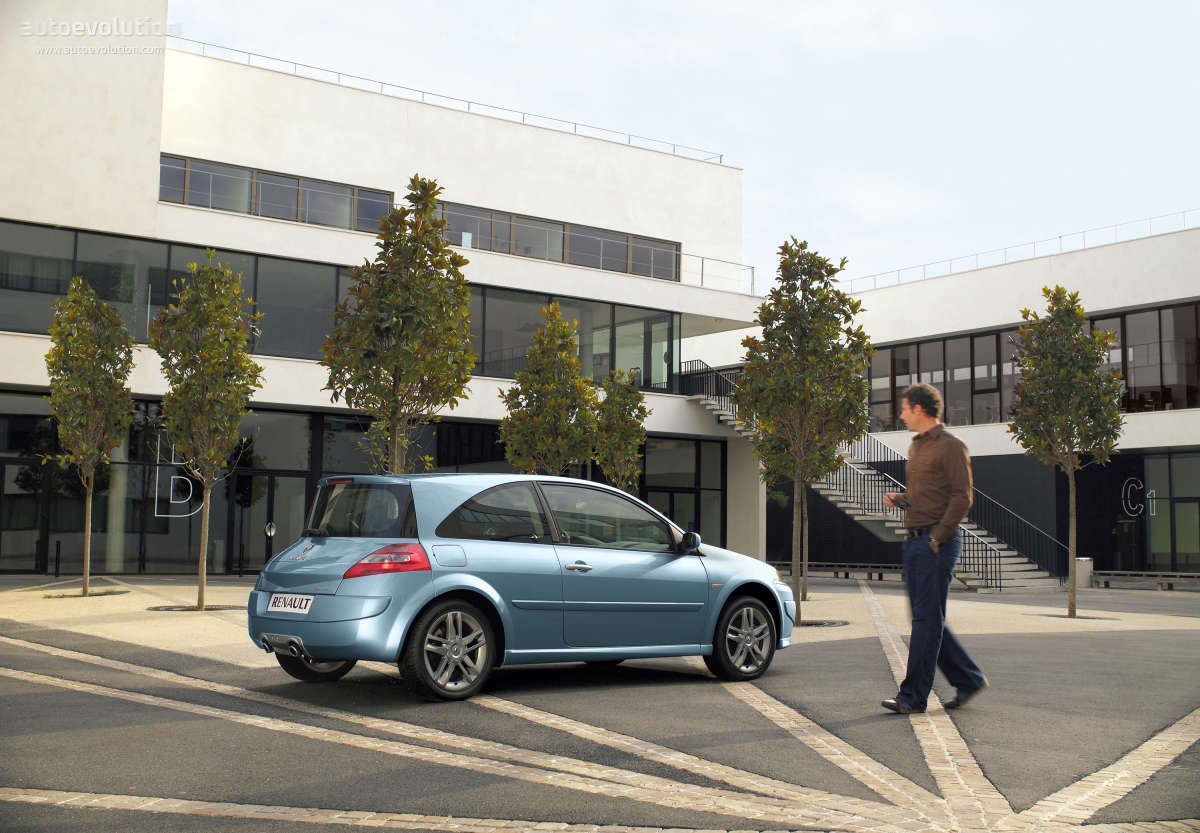 Renault Megane Coupe photo 5