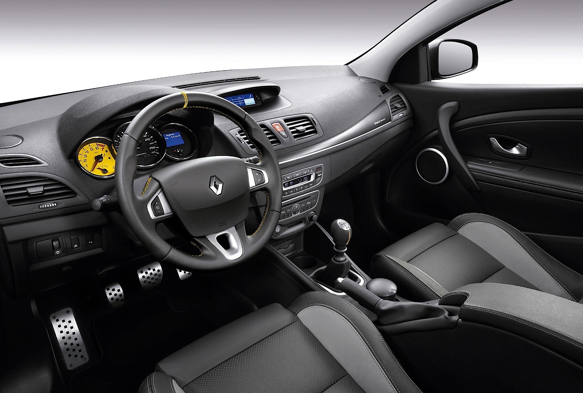 Renault Megane Coupe photo 80