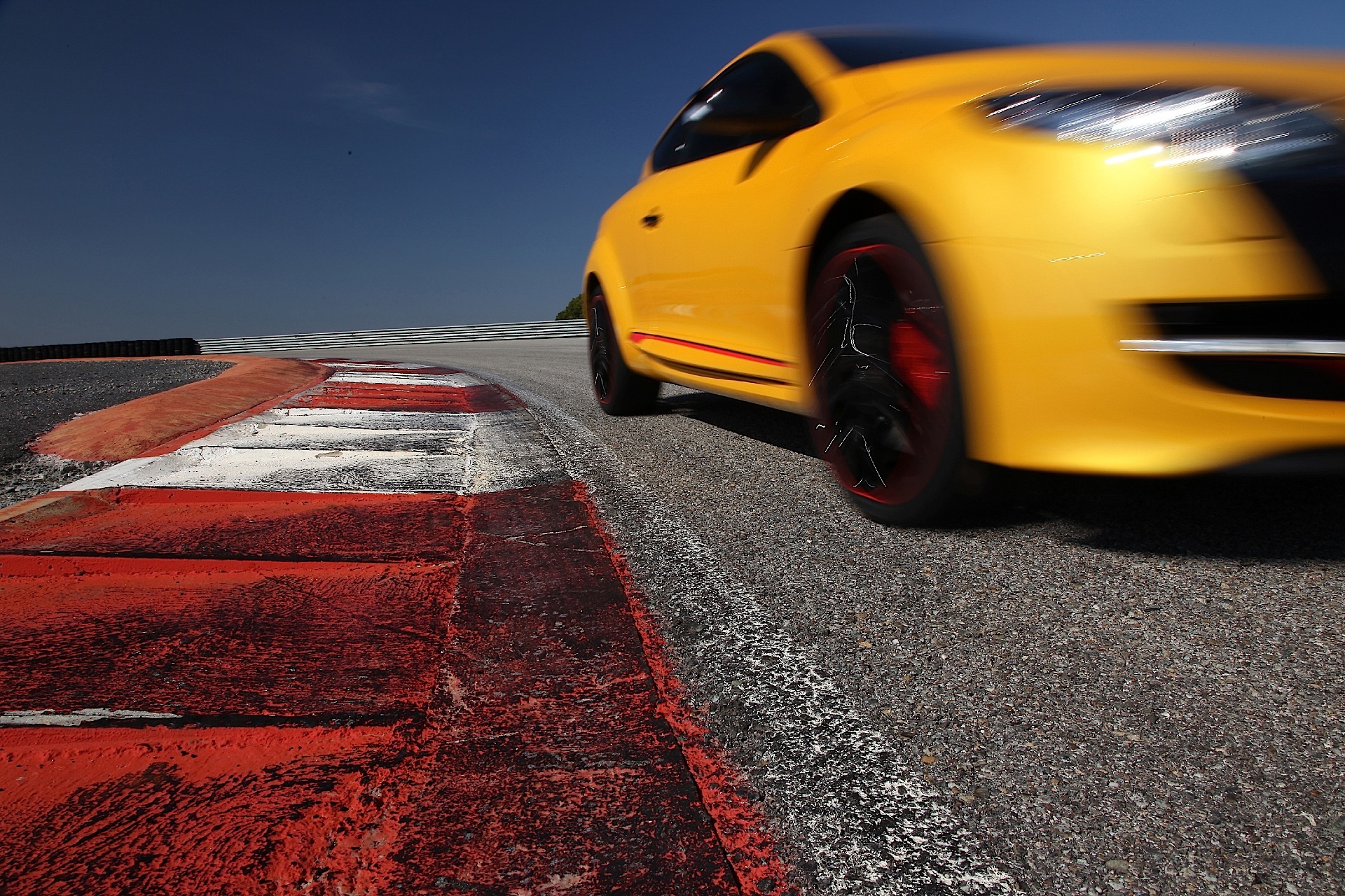 Renault Megane Coupe photo 76