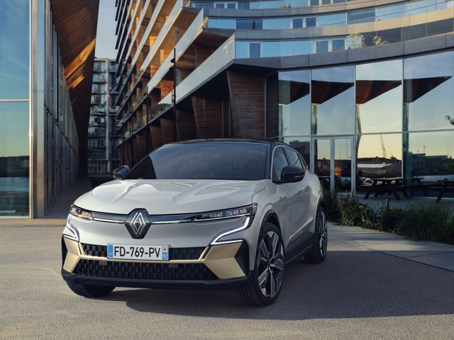Renault Megane E-Tech photo 10
