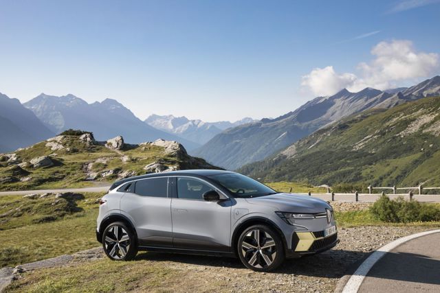 Renault Megane E-Tech photo 20