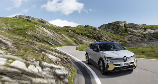 Renault Megane E-Tech photo 5