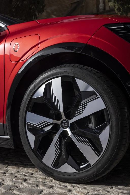 Renault Megane E-Tech photo 42