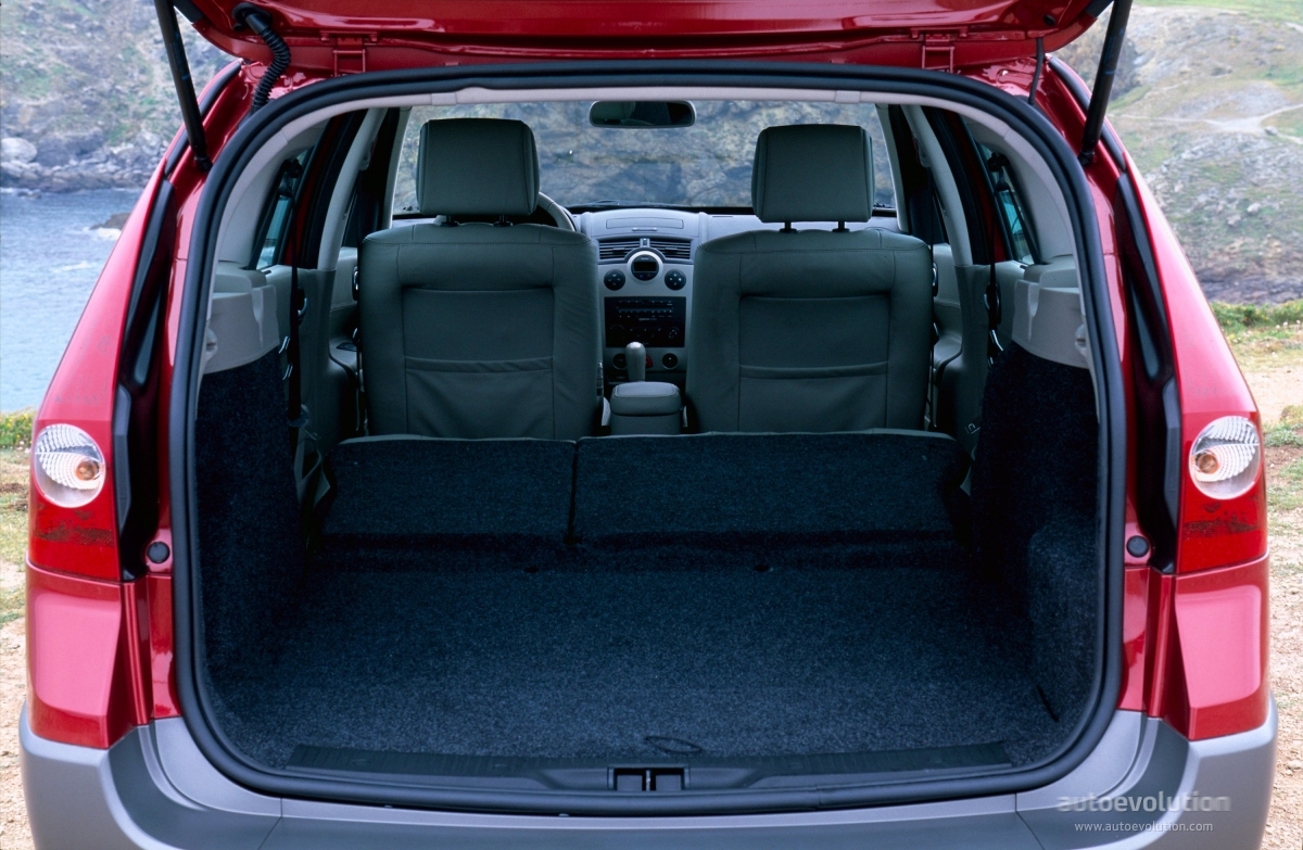 Renault Megane Estate photo 25
