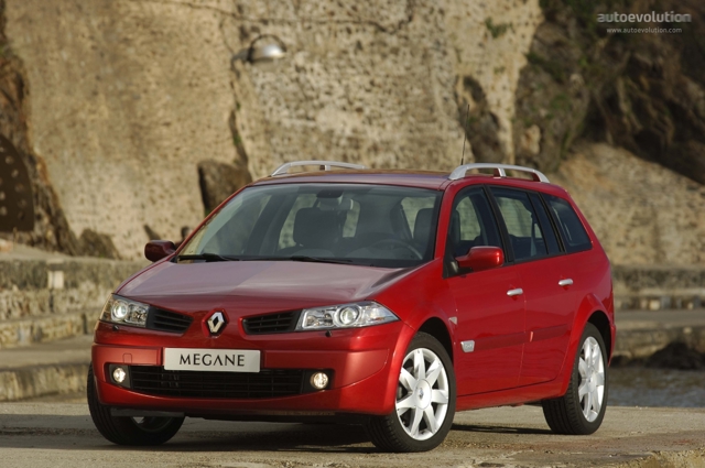 Renault Megane Estate photo 2