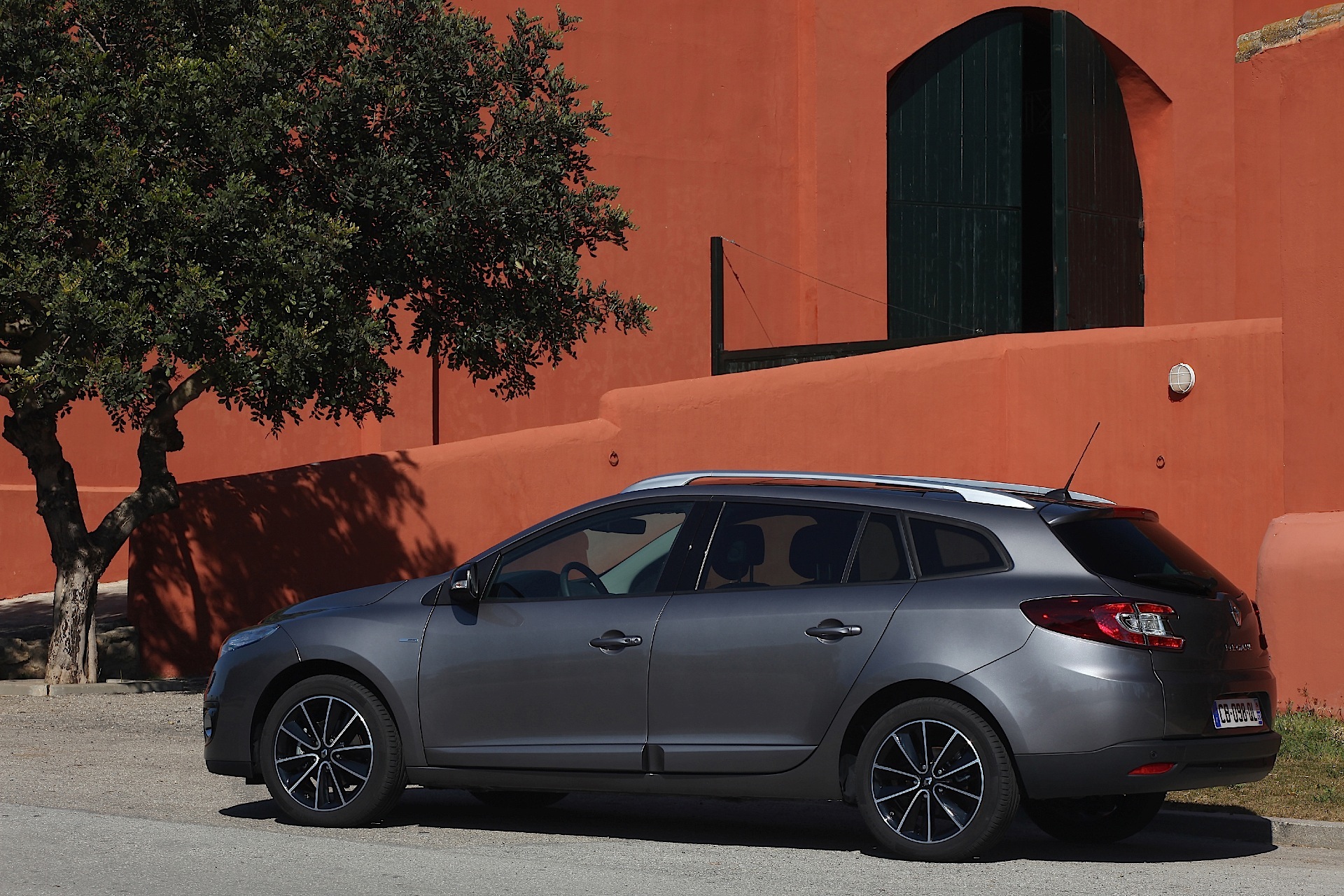 Renault Megane Estate photo 8