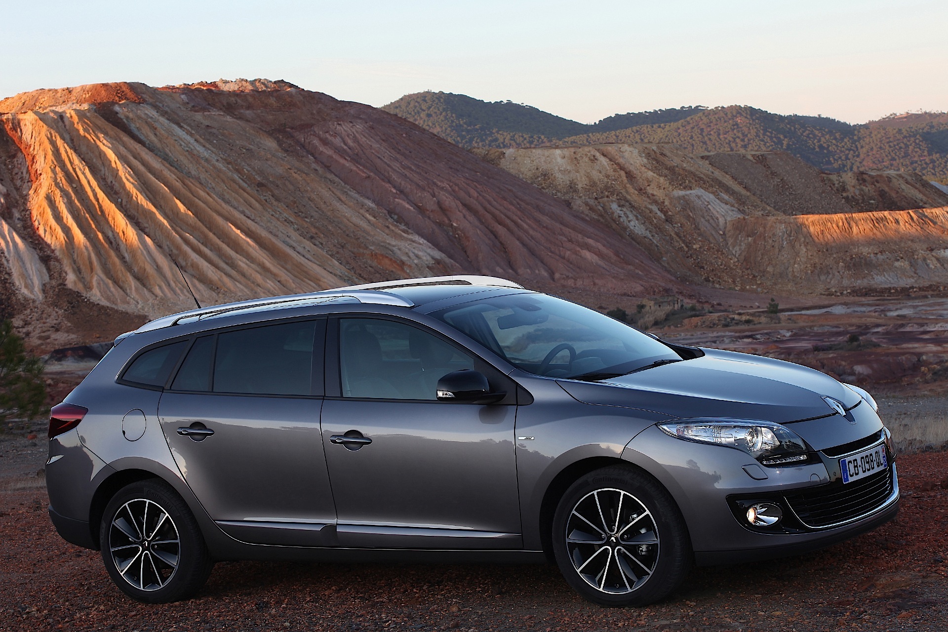 Renault Megane Estate photo 11