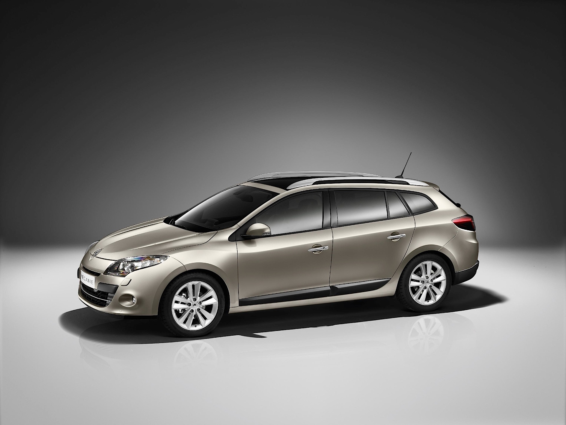 Renault Megane Estate photo 17