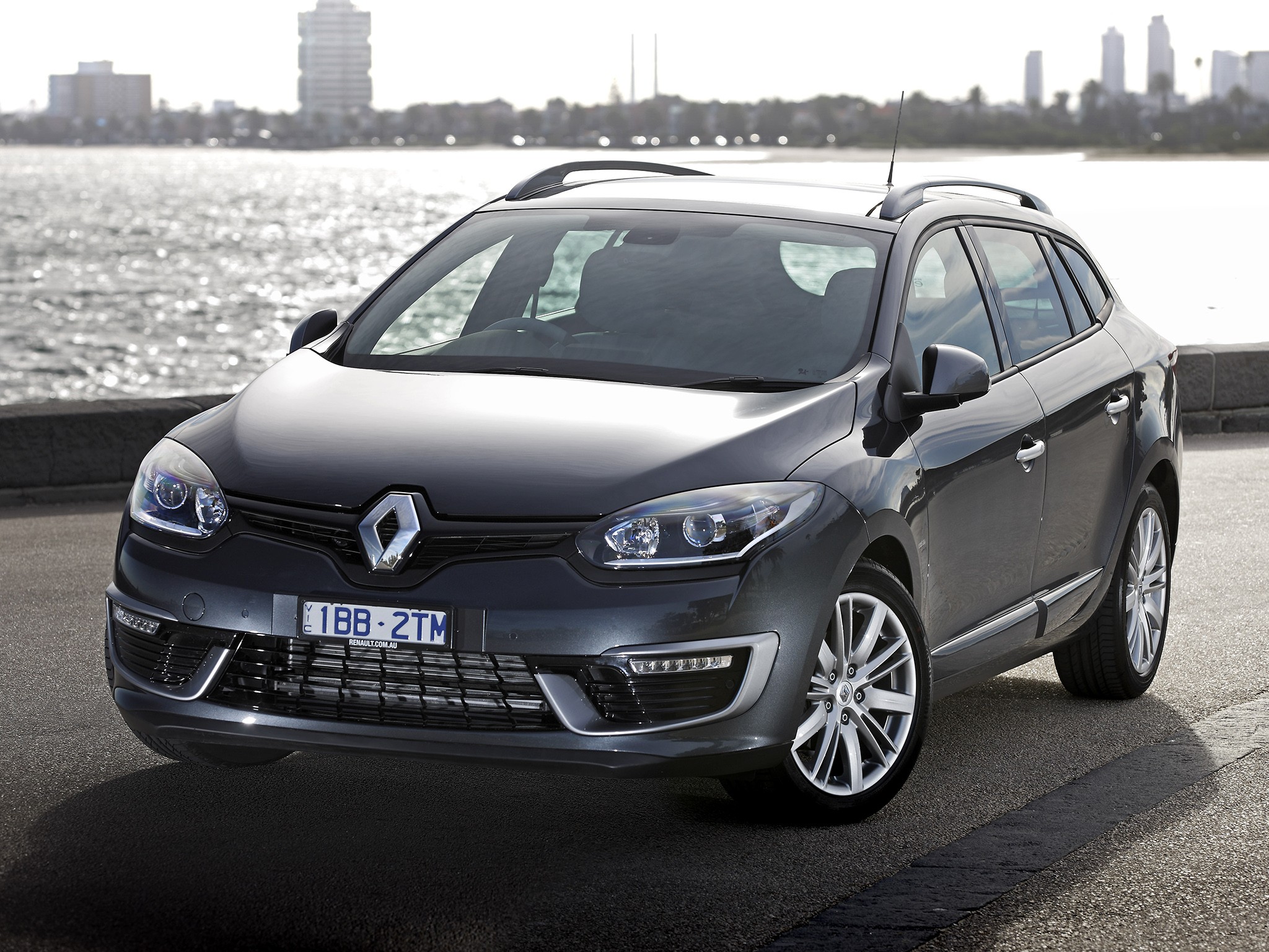 Renault Megane Estate photo 12