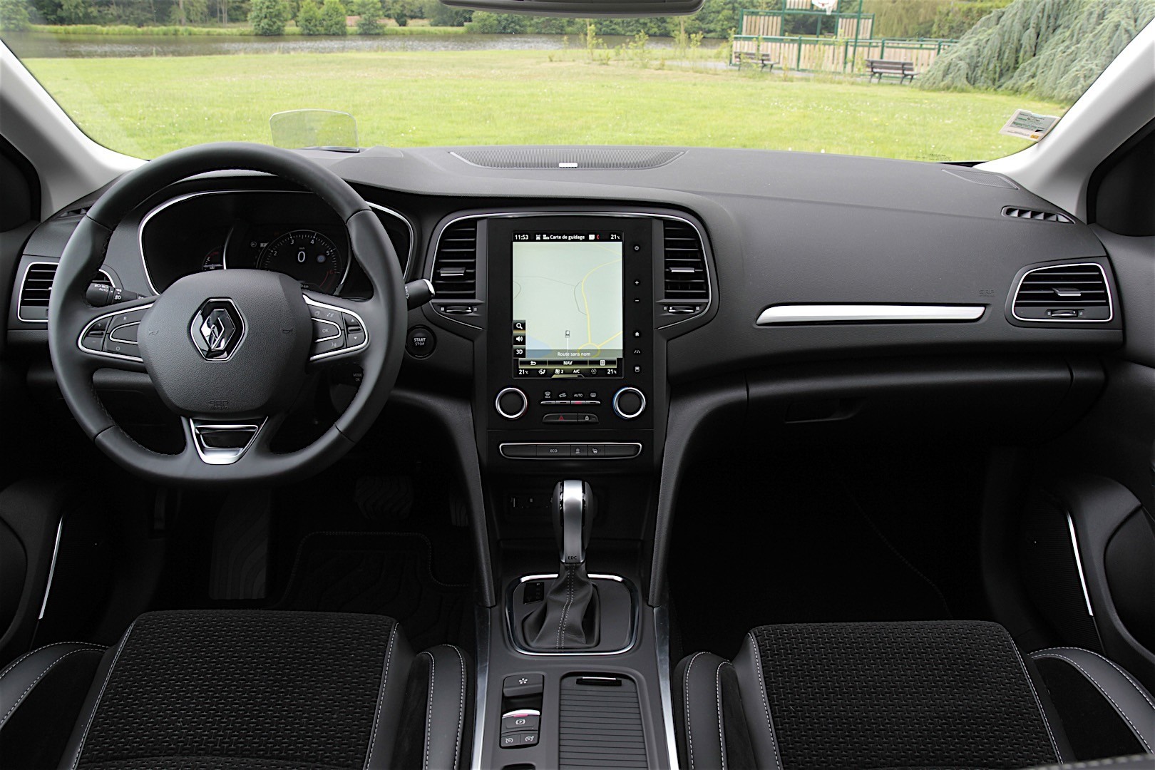 Renault Megane Estate photo 34