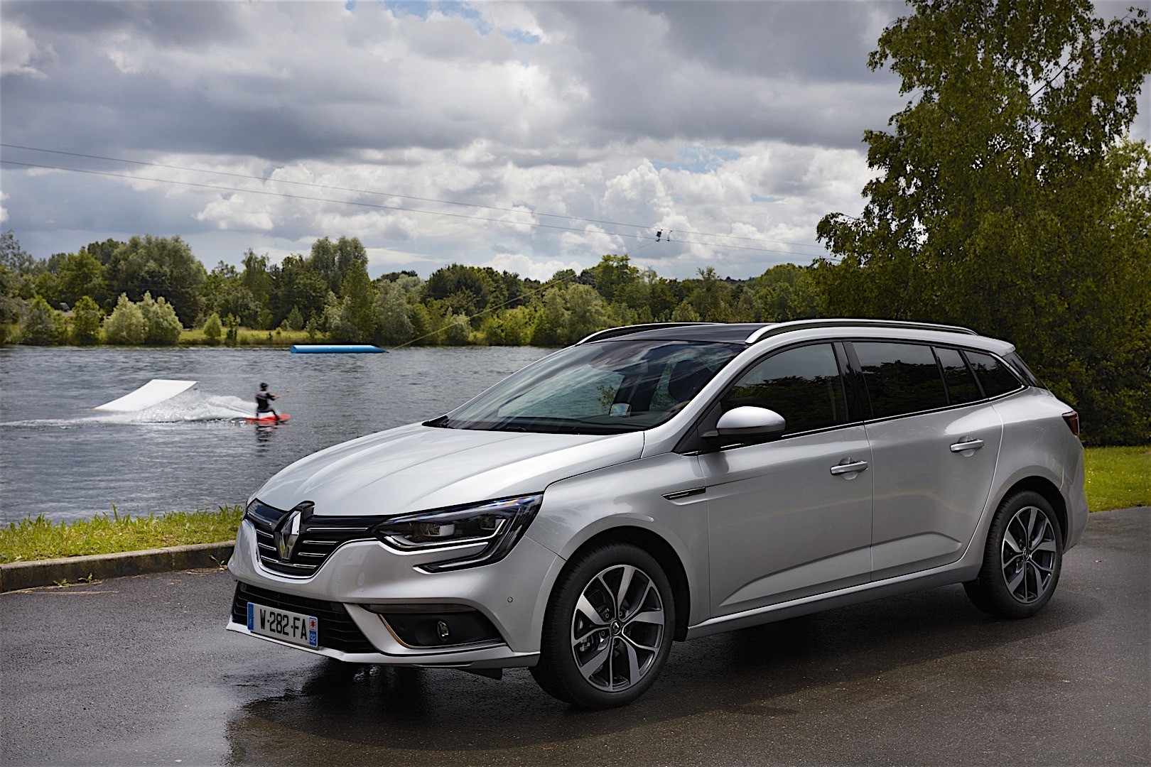 Renault Megane Estate photo 7