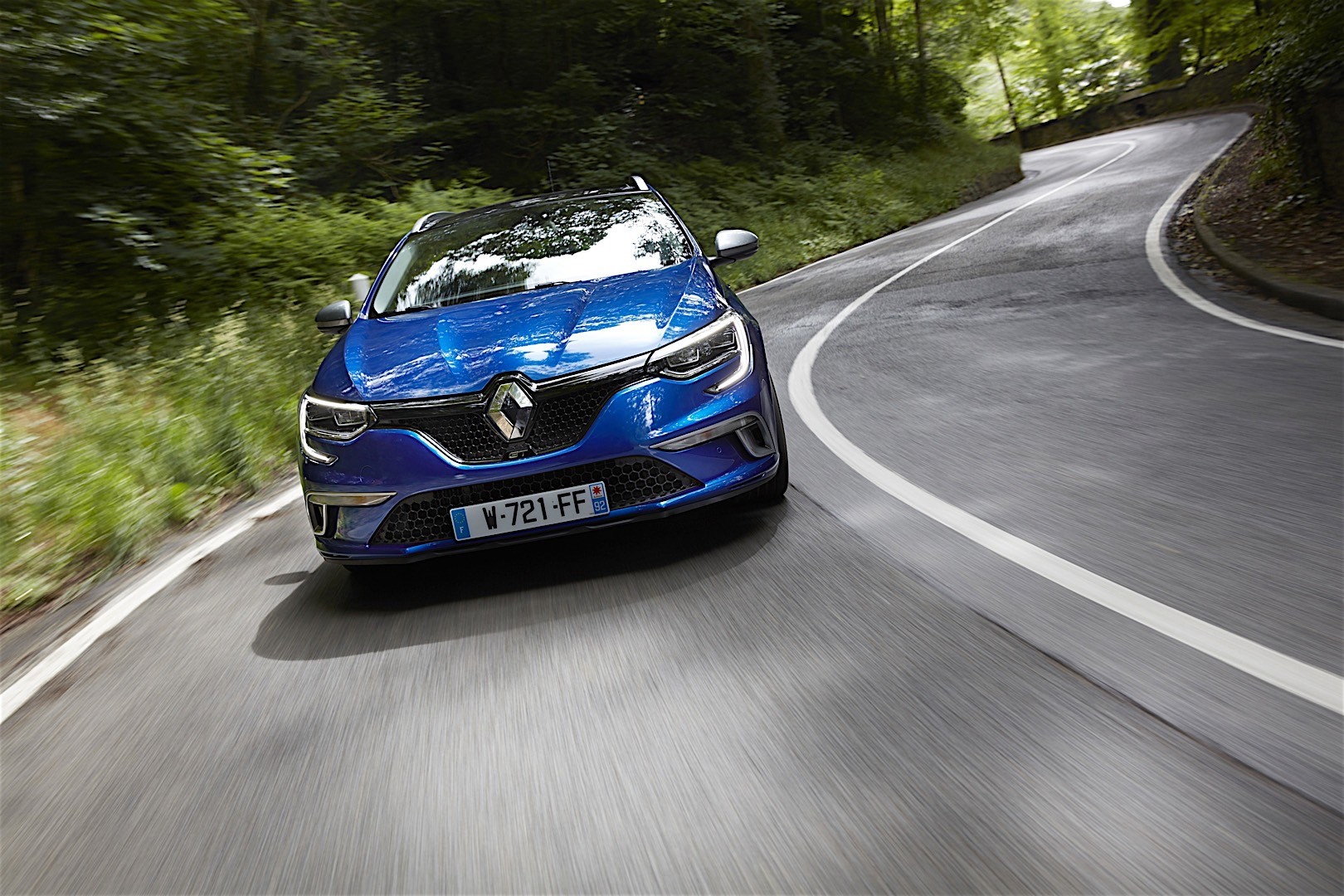 Renault Megane Estate photo 11