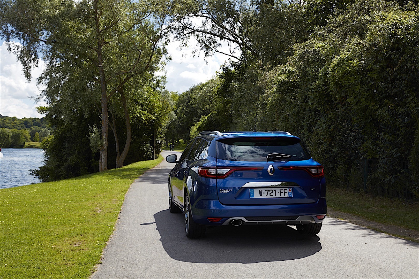 Renault Megane Estate photo 4