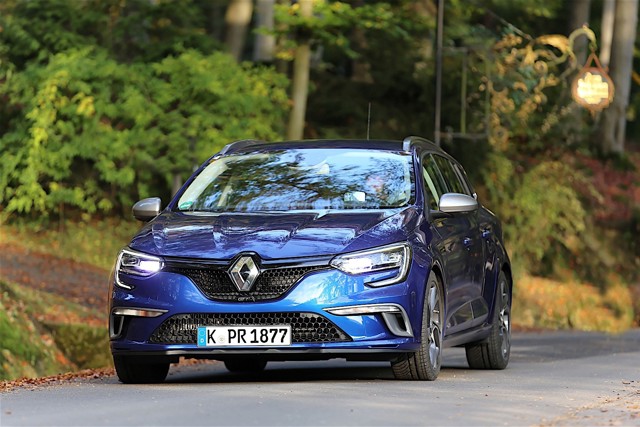 Renault Megane Estate photo 10