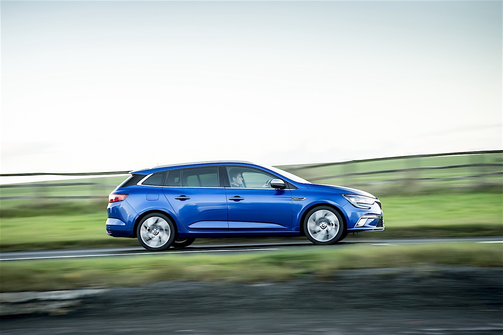 Renault Megane Estate photo 26