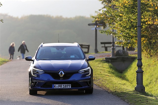 Renault Megane Estate photo 45